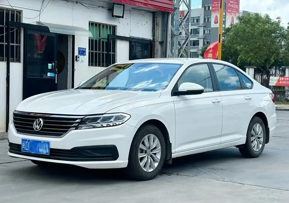 Volkswagen Lavida Lavida 2024 1.5L Automatic Deyi Edition 2024 — photo 1, buy with delivery to Moscow