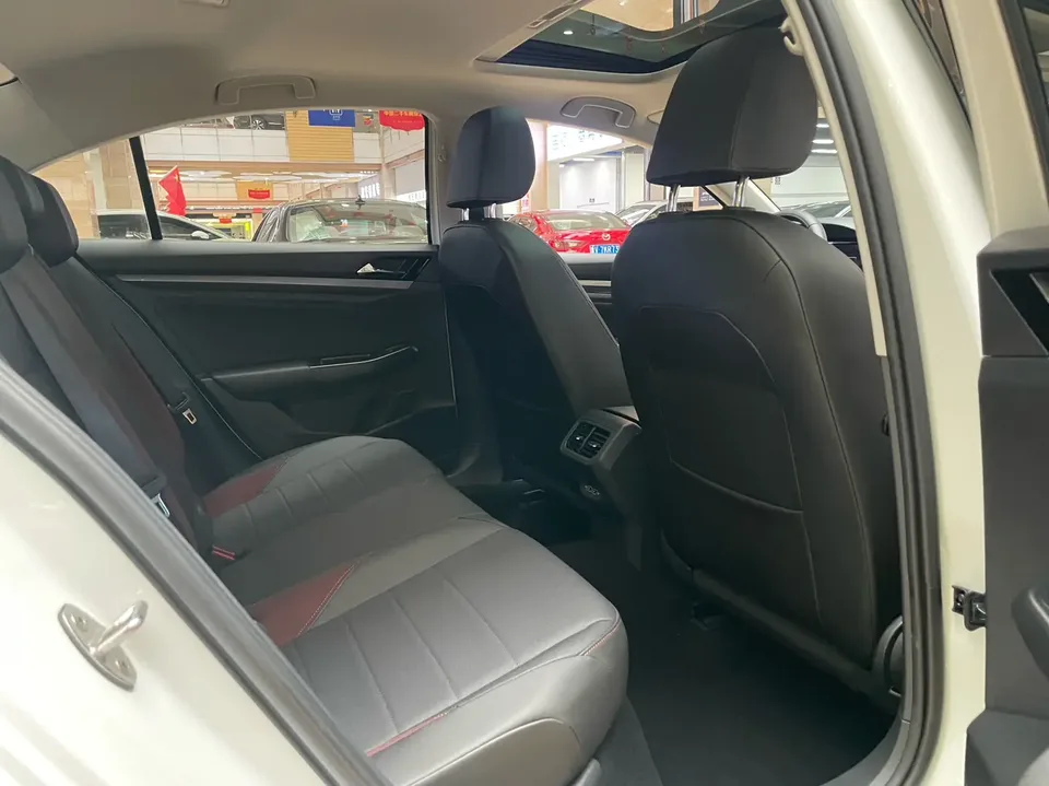 Volkswagen Bora Bora 2021 1.5L Automatic 30th Anniversary Edition 2022 — thumbnail 5