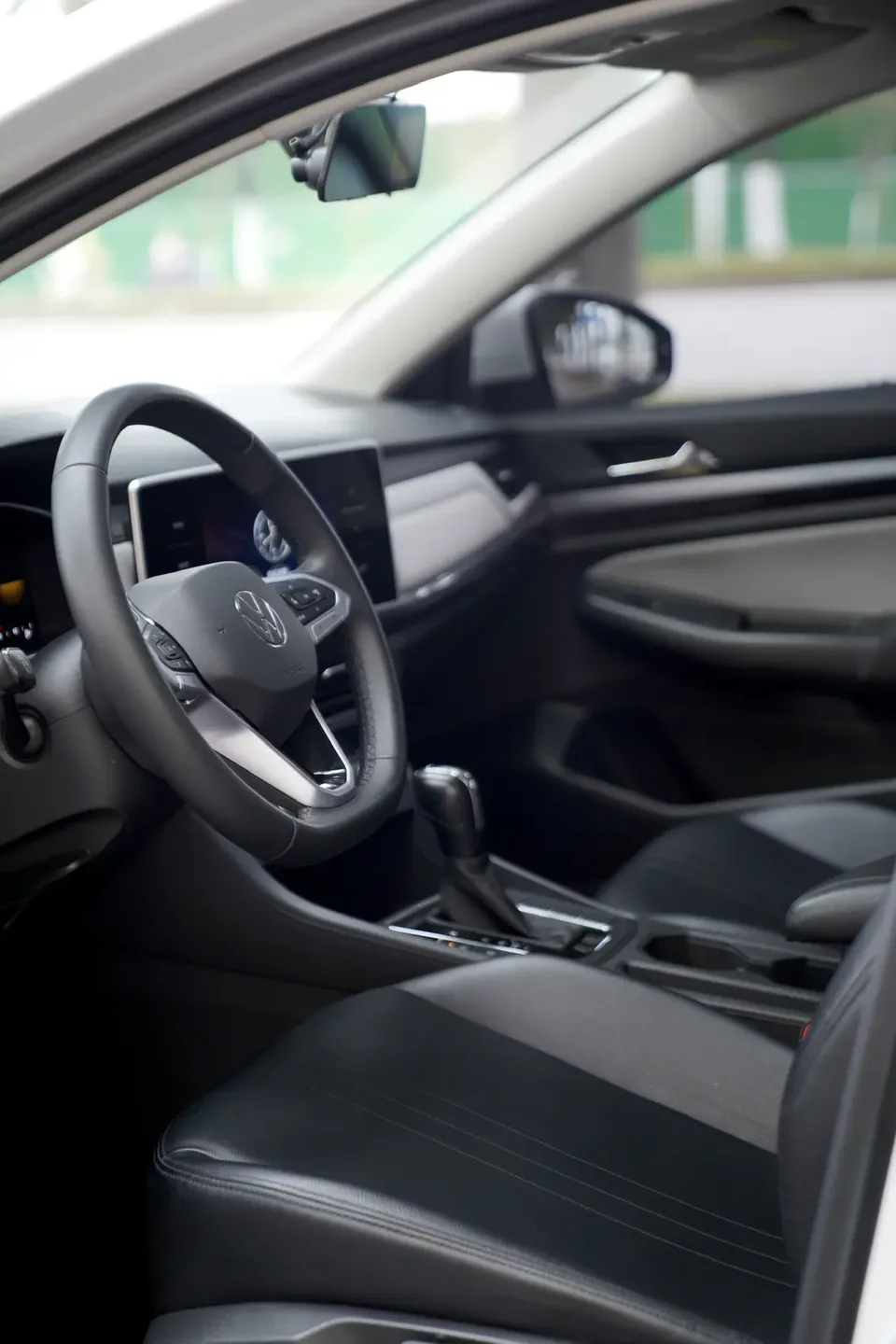 Volkswagen Bora Bora 2024 200TSI DSG Free Travel Edition 2024 — thumbnail 3