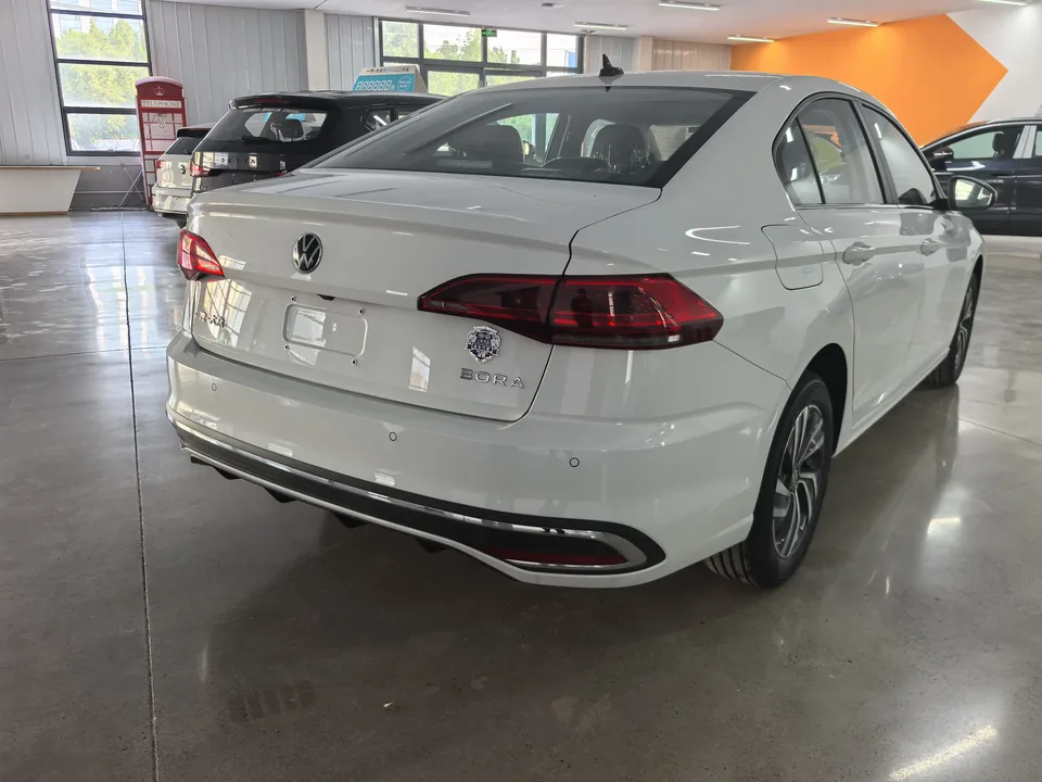 Volkswagen Bora Bora 2025 200TSI DSG Joyride Navigation Edition 2026 — thumbnail 2