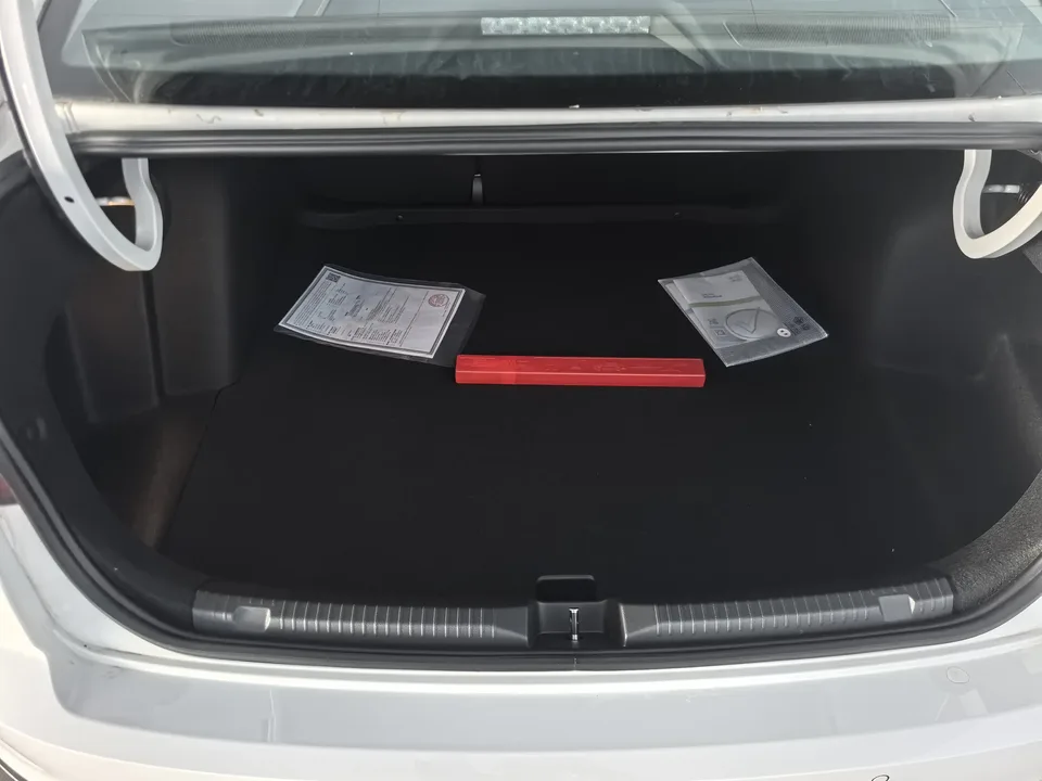 Volkswagen Bora Bora 2025 200TSI DSG Joyride Navigation Edition 2026 — thumbnail 4
