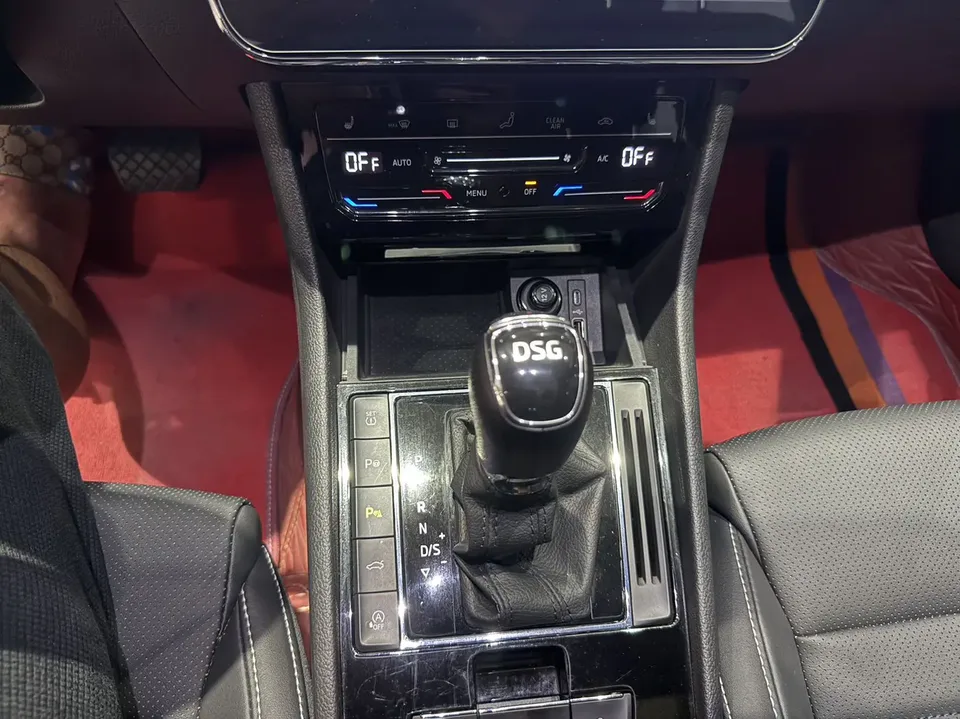 Skoda Superb Speedy Modified TSI280 DSG Premium Edition 2023 — thumbnail 4