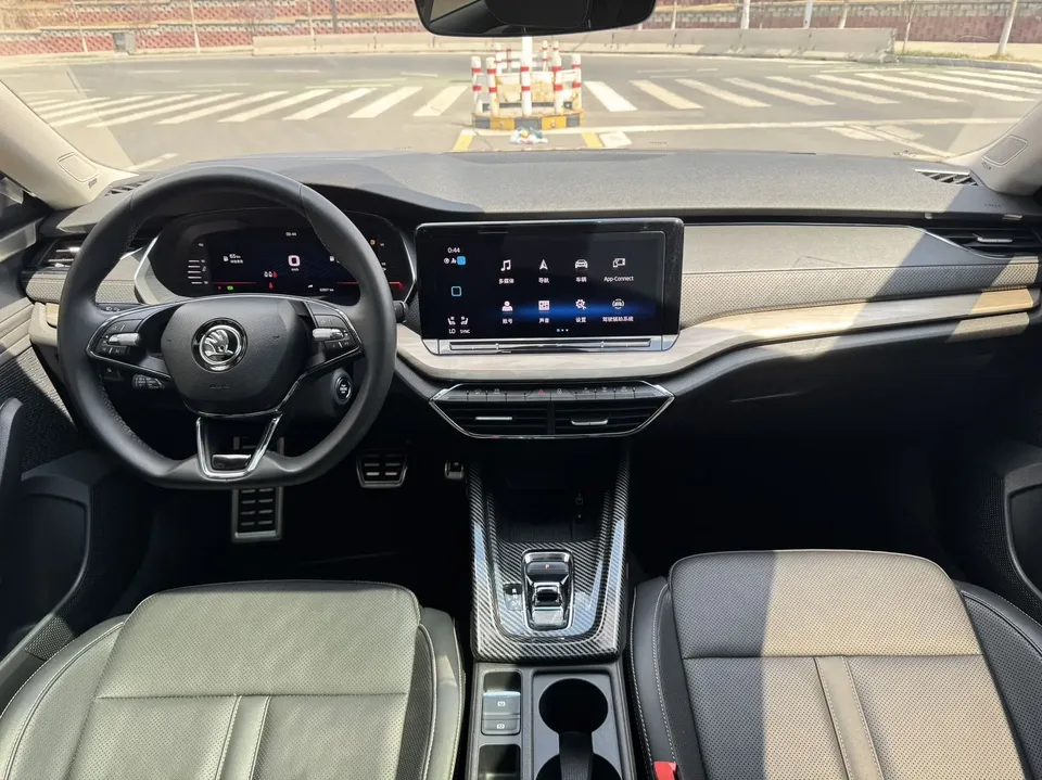 Skoda Octavia Octavia 2021 PRO TSI280 DSG Ultimate 2022 — thumbnail 5