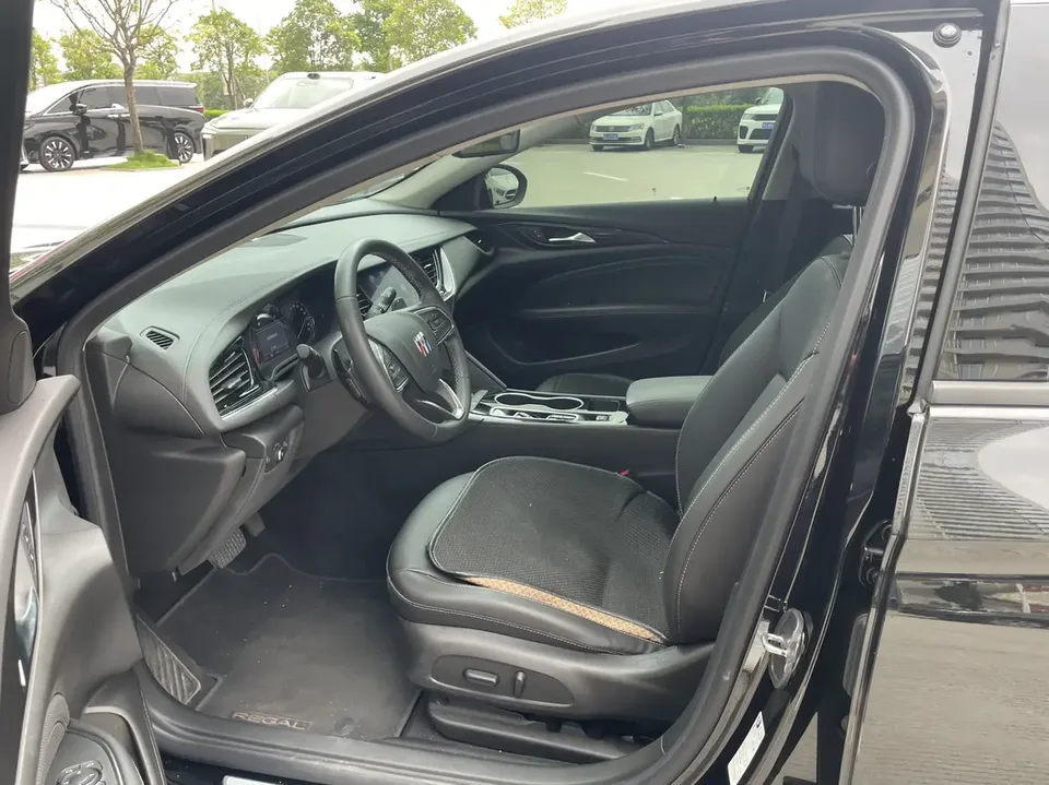 Buick Majesty Majesty Regal 2024 25T Super Edition 2024 — thumbnail 5