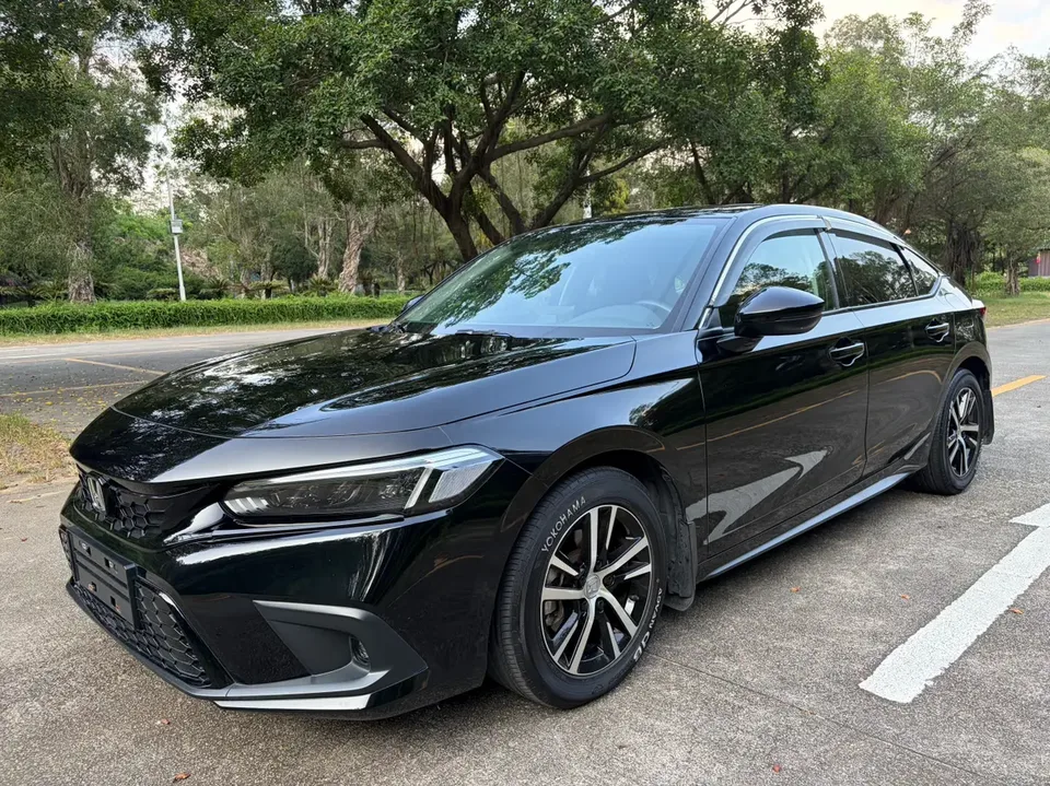 Honda CIVIC Civic 2023 Civic HATCHBACK 240TURBO CVT Extreme Edition 2023 — photo 1, buy with delivery to Moscow