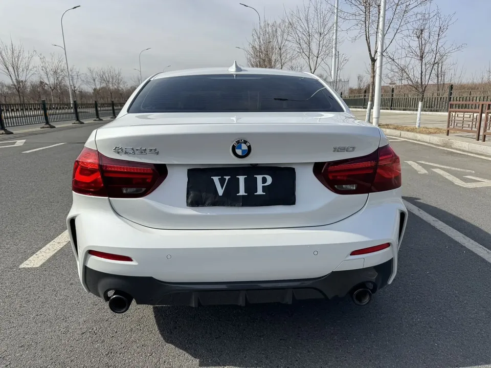 BMW 1 Series BMW 1 Series 120i M Sport Night Edition 2023 — thumbnail 2