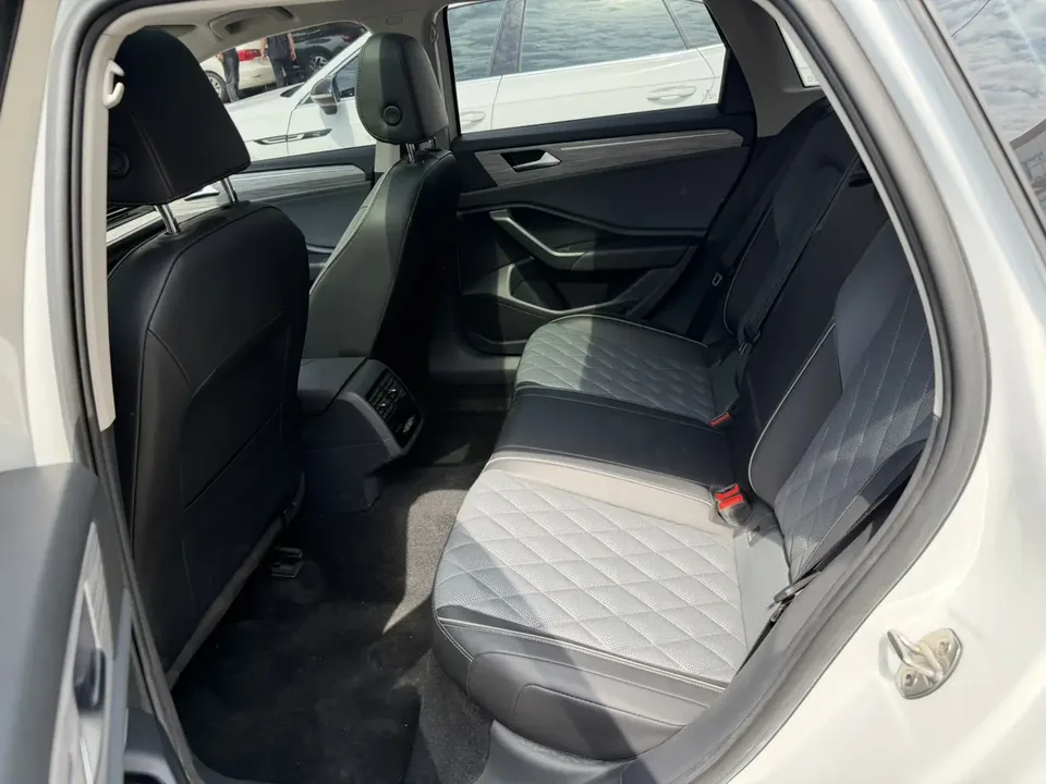 Volkswagen Sagitar Sagitar 2022 280TSI DSG Beyond Edition 2022 — thumbnail 4