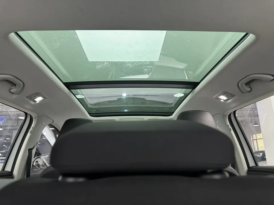 Jetta VS7 280TSI automatic aggressive version 2023 — thumbnail 5