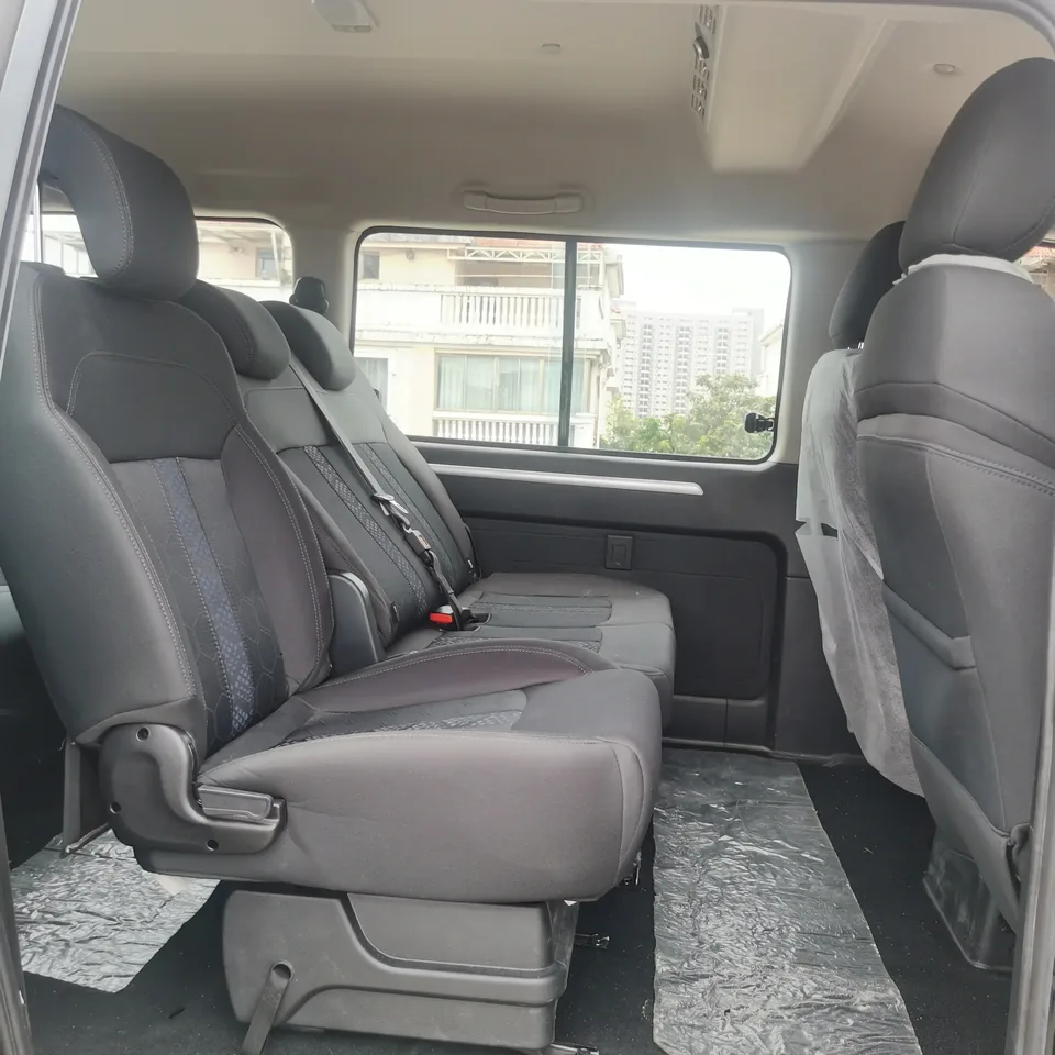 Forthing Lingzhi Lingzhi Lingzhi 2025 M5 1.6L CNG Commercial Vehicle 8-Seat 110L Gas Tank 2025 — thumbnail 5