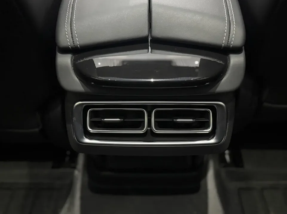 Hozon Neta S Nezha S Pure Electric 520 Rear Drive Lite Edition 2023 — thumbnail 4