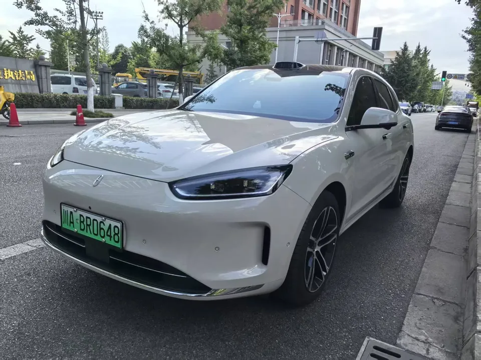 AITO M5 Wenjie M5 Pure Electric Ultra Rear-wheel Drive Edition 2025 — photo 1, buy with delivery to Moscow