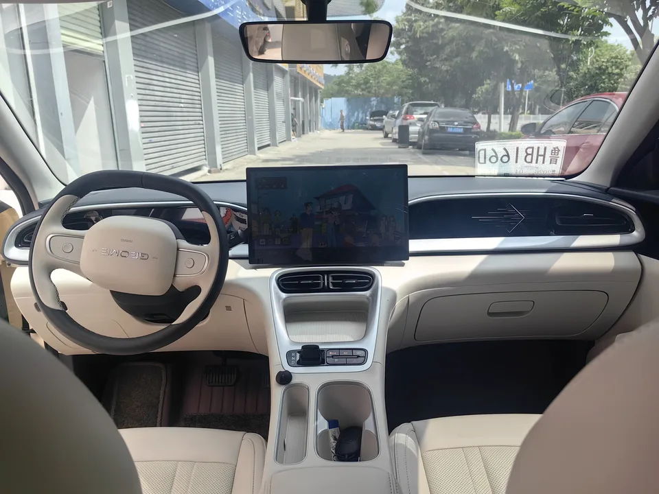 Geely Star Wish Star Wish UP 410km Explorer Edition 2025 — thumbnail 5