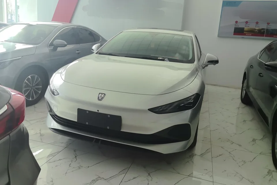 Roewe D7 DMH D7 DMH Roewe D7 DMH 2025 125 World Champion Excellence Edition 2025 — thumbnail 2