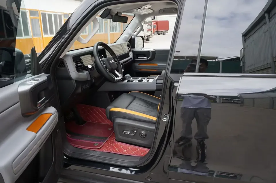 BAIC Beijing Off-road BJ40 Extended Range Beijing Off-road BJ40 Extended Range Yuanjing Smart Travel Edition 2025 — thumbnail 3
