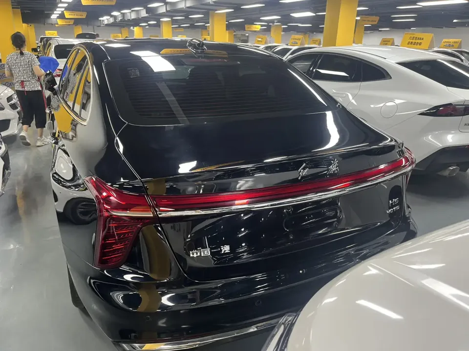 Hongqi H5 H5 Hongqi H5 2024 2.0T Automatic Intelligent Connection Flagship Chang Edition 2024 — миниатюра 2