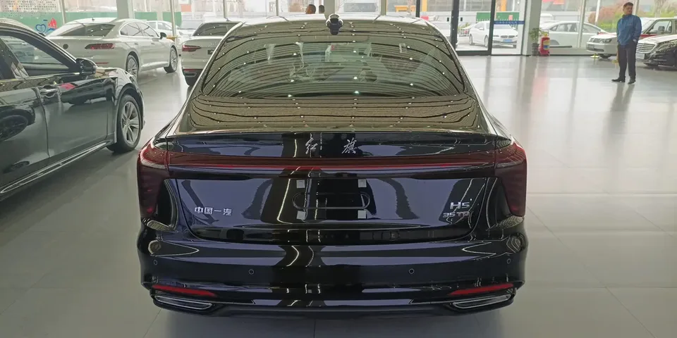 Hongqi H5 H5 1.5T DCT Xuanying 2 Millionth Commemorative Edition 2025 — thumbnail 2