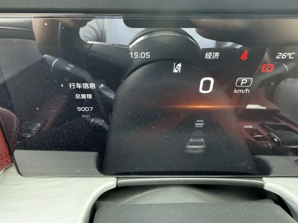 Hongqi H5 Hongqi H5 2.0T Automatic Flagship Edition 2025 — thumbnail 5