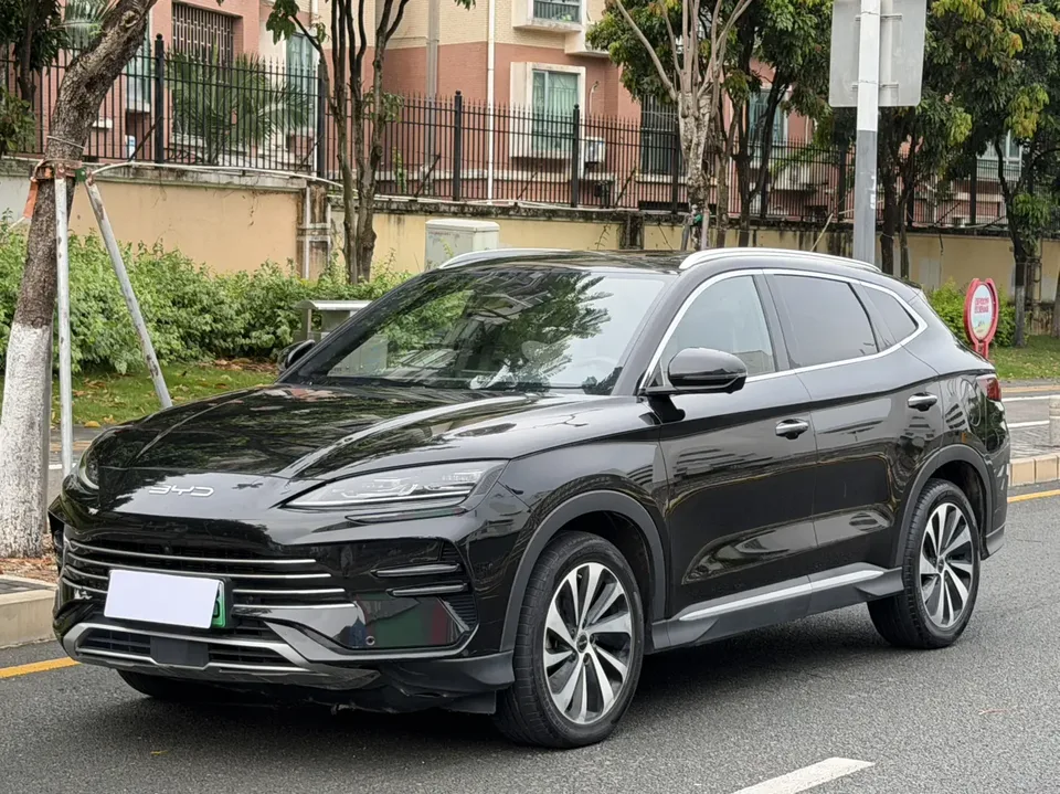 BYD Song PLUS DM Song PLUS DM DM-i Champion Edition 110KM Flagship PLUS 2023 — photo 1, buy with delivery to Moscow