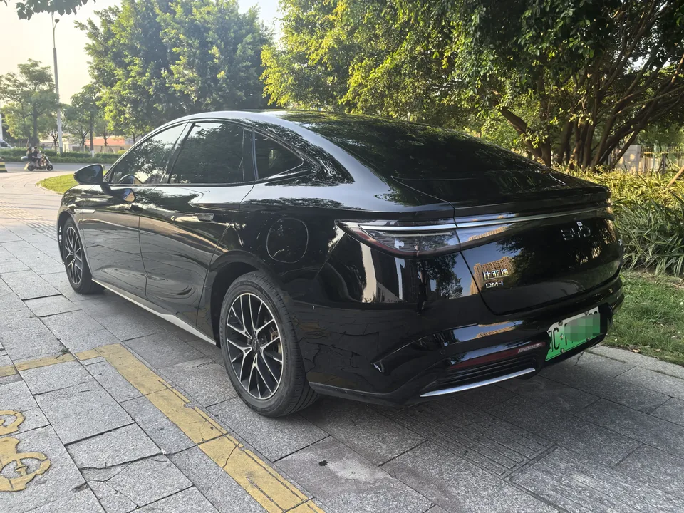 BYD Seal DM Seal DM DM-i 1.5L 121KM Elite 2023 — thumbnail 2