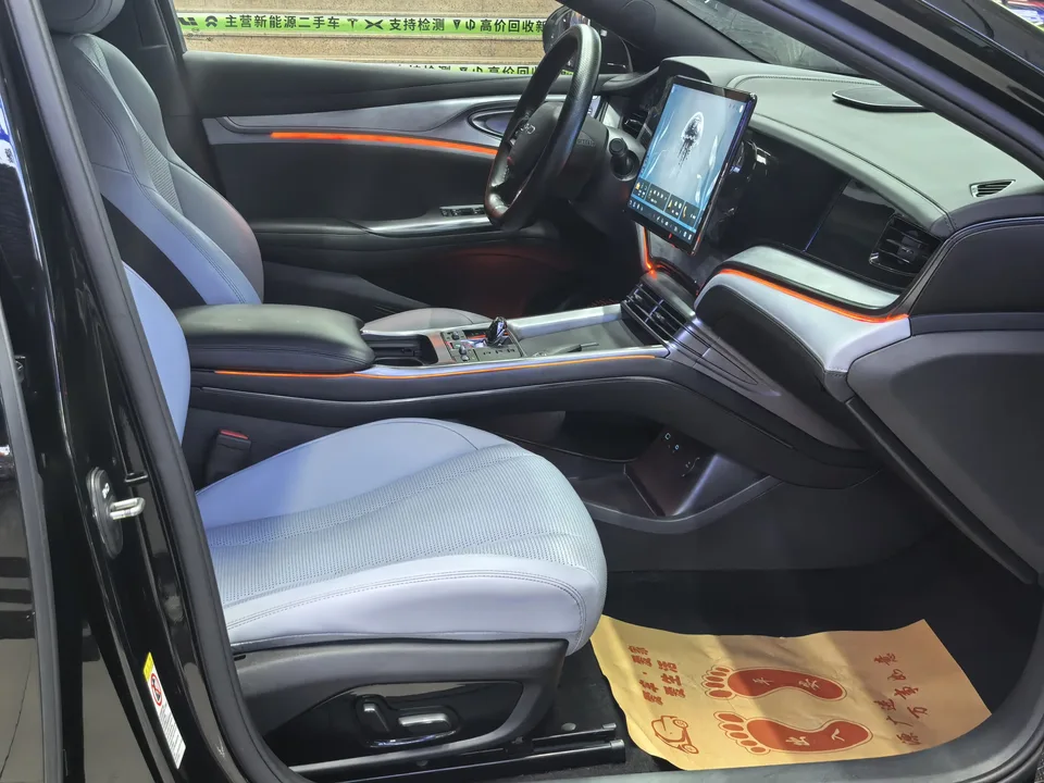 BYD Seal DM Seal DM DM-i 1.5L 121KM Luxury 2023 — thumbnail 3