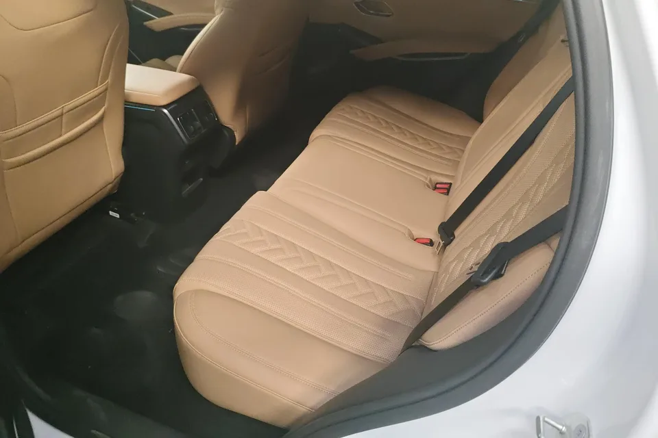 BYD Song L DM Song L DM DM-i 160KM Excellence Edition 2024 — миниатюра 5