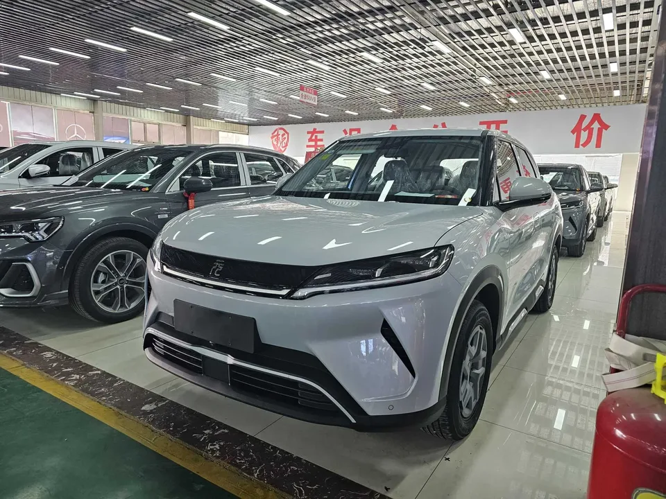 BYD Yuan Up Yuan UP 301KM Pilot 2025 — photo 1, buy with delivery to Moscow