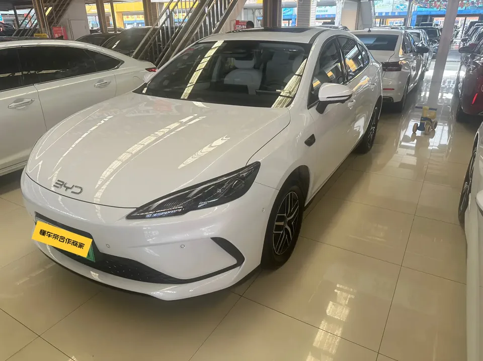 BYD Seal 05DM Seal 05DM Intelligent Driving Edition DM-i 120KM Flagship Model 2025 — photo 1, buy with delivery to Moscow