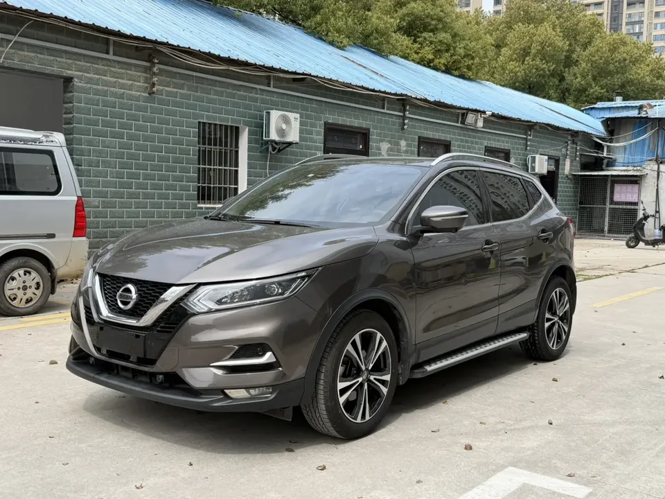 Nissan Qashqai Qashqai Qashqai 2022 2.0L XV Prem. Deluxe Edition 2022 — photo 1, buy with delivery to Moscow