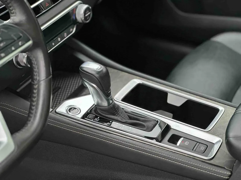 Nissan Altima Sound of nature 2.0L XL-TLS Enjoy Edition 2022 — thumbnail 4