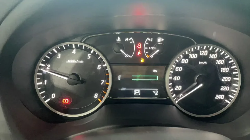 Nissan Sylphy Sylphy 2026 Classic 1.6L CVT Comfort Edition 2026 — thumbnail 4