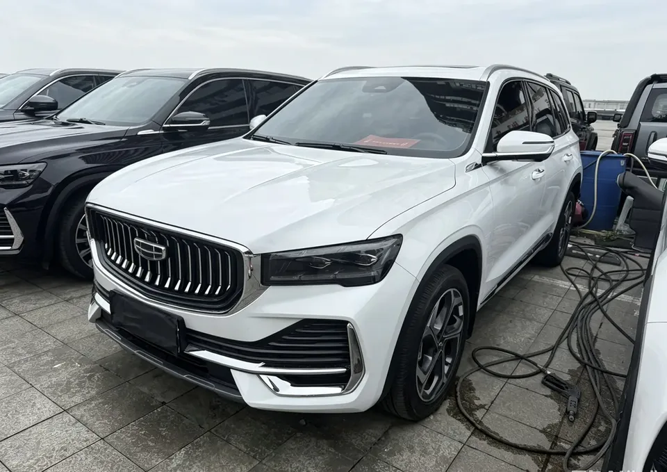 Geely Monjaro Xingyue L 2.0TD High Power Automatic 2WD Yunqi Edition 2024 — photo 1, buy with delivery to Moscow