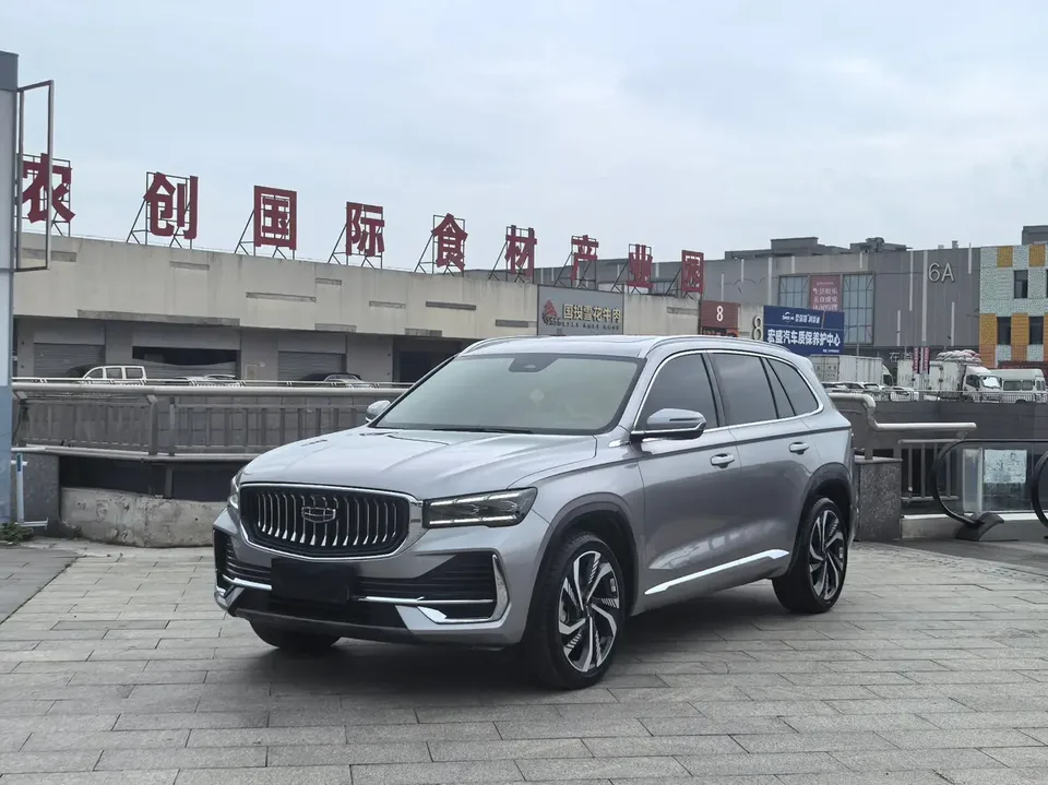 Geely Monjaro Xingyue L Xingyue L 2024 2.0TD High Power Automatic 2WD Skyline Edition 2024 — photo 1, buy with delivery to Moscow