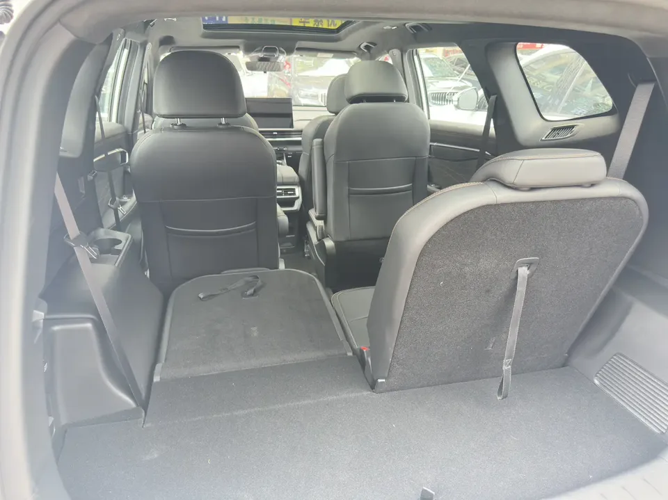 Geely Okavango Haoyue L 2.0TD DCT Premium 2025 — thumbnail 5