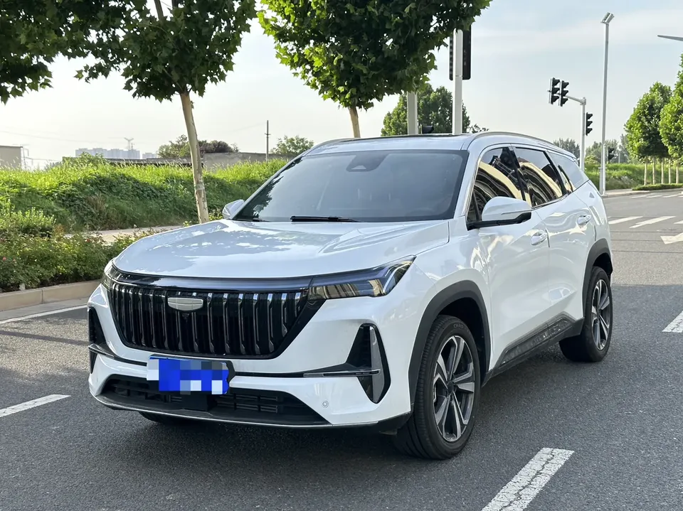 Geely Atlas L Boyue L Fourth generation 1.5TD DCT Sanhe 2025 — photo 1, buy with delivery to Moscow