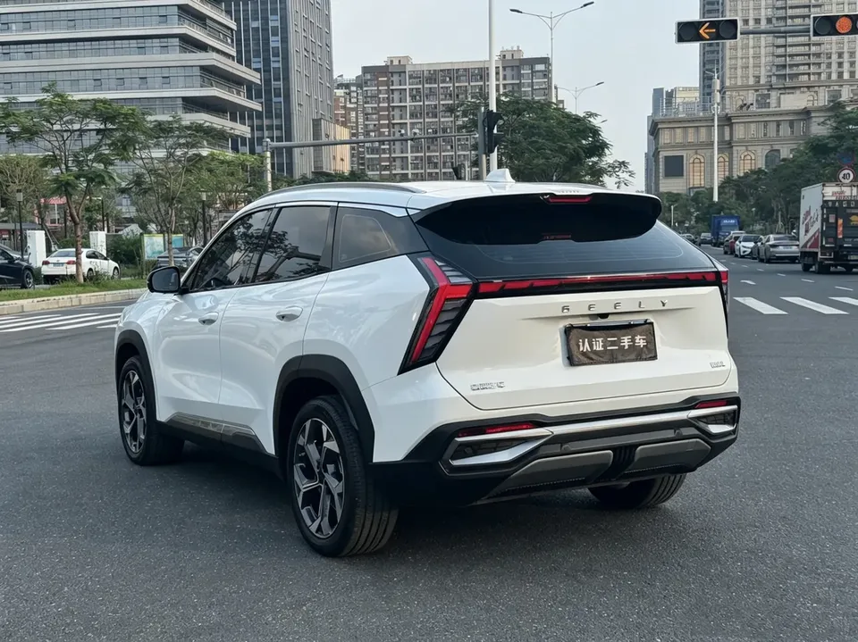 Geely Atlas L Boyue L 1.5TD DCT Premium Edition 2024 — thumbnail 2