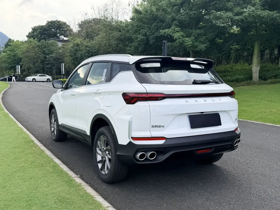 Geely Coolray SX11 Binyue Binyue L 1.5TD DCT Beyond Edition 2025 — thumbnail 2