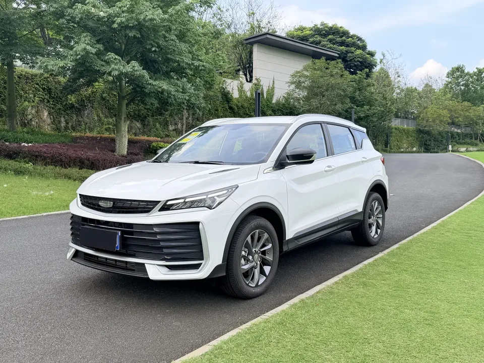 Geely Coolray SX11 Binyue Binyue L 1.5TD DCT Beyond Edition 2025 — photo 1, buy with delivery to Moscow