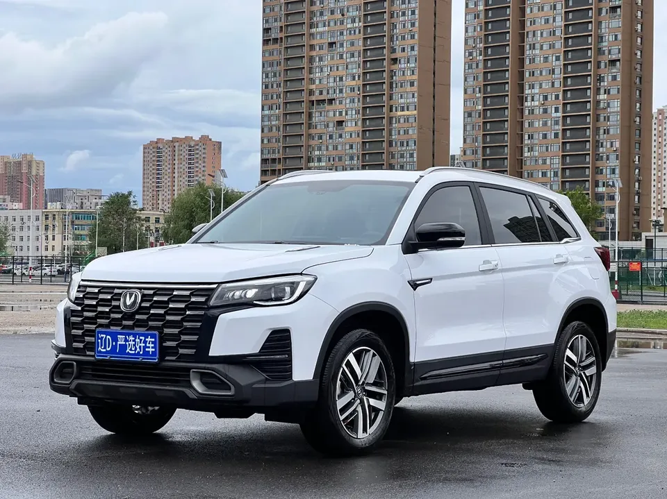 Changan CS75 Changan CS75 Enjoy Edition 1.5T DCT Luxury 2024 — photo 1, buy with delivery to Moscow