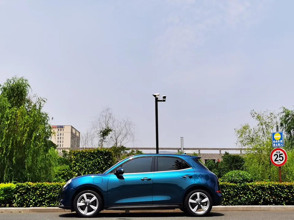 ORA Euler good cat Euler good cat 401km standard range luxury lithium iron phosphate 2023 — thumbnail 5