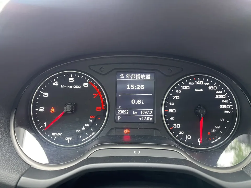 Audi Q2L Q2L Audi Q2L 2022 35 TFSI aggressive and dynamic model 2022 — thumbnail 4
