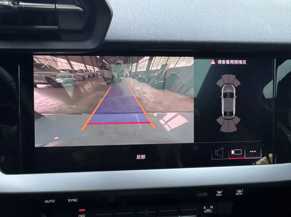 Audi A3 Audi A3 A3L Limousine 35 TFSI Stylish Sports 2023 — thumbnail 3