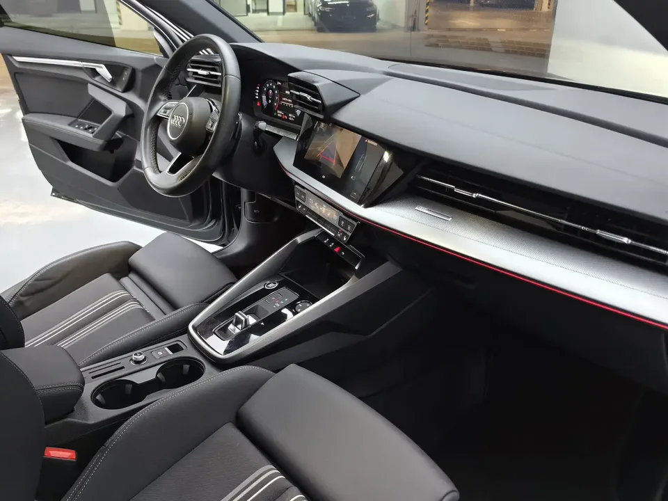 Audi A3 Audi A3 A3L Limousine 35 TFSI Stylish Sports 2024 — thumbnail 4