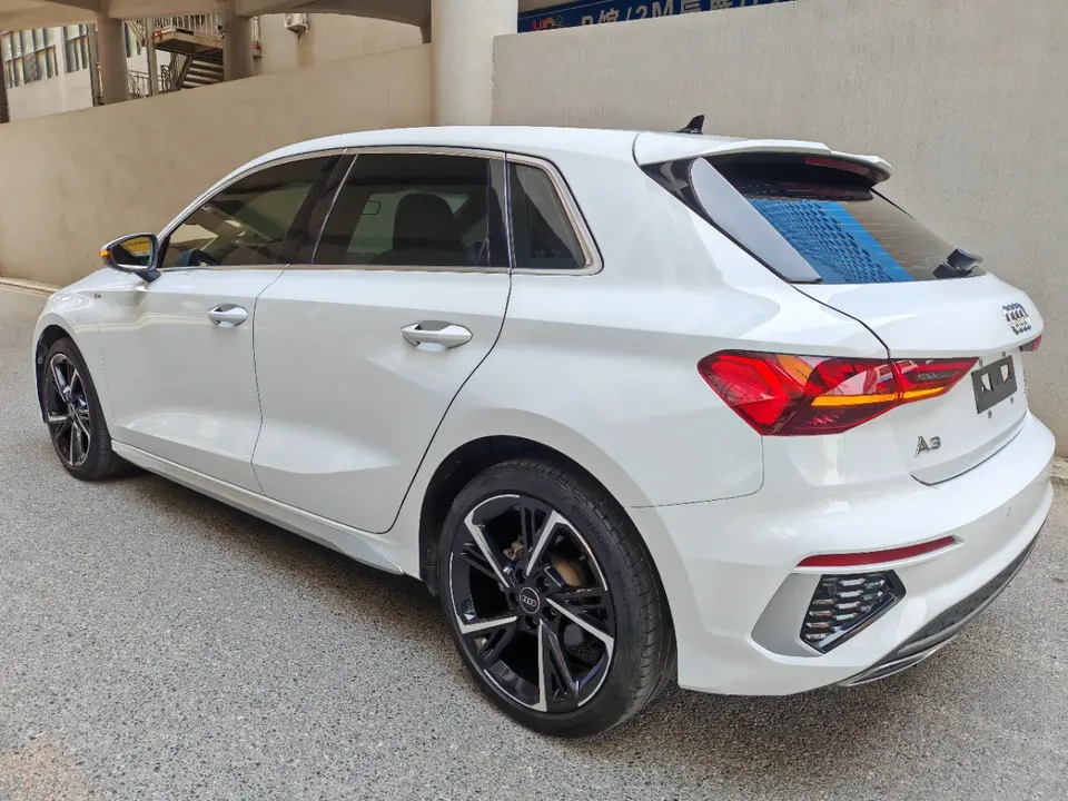 Audi A3 A3 Sportback 35 TFSI stylish and sporty 2022 — thumbnail 4