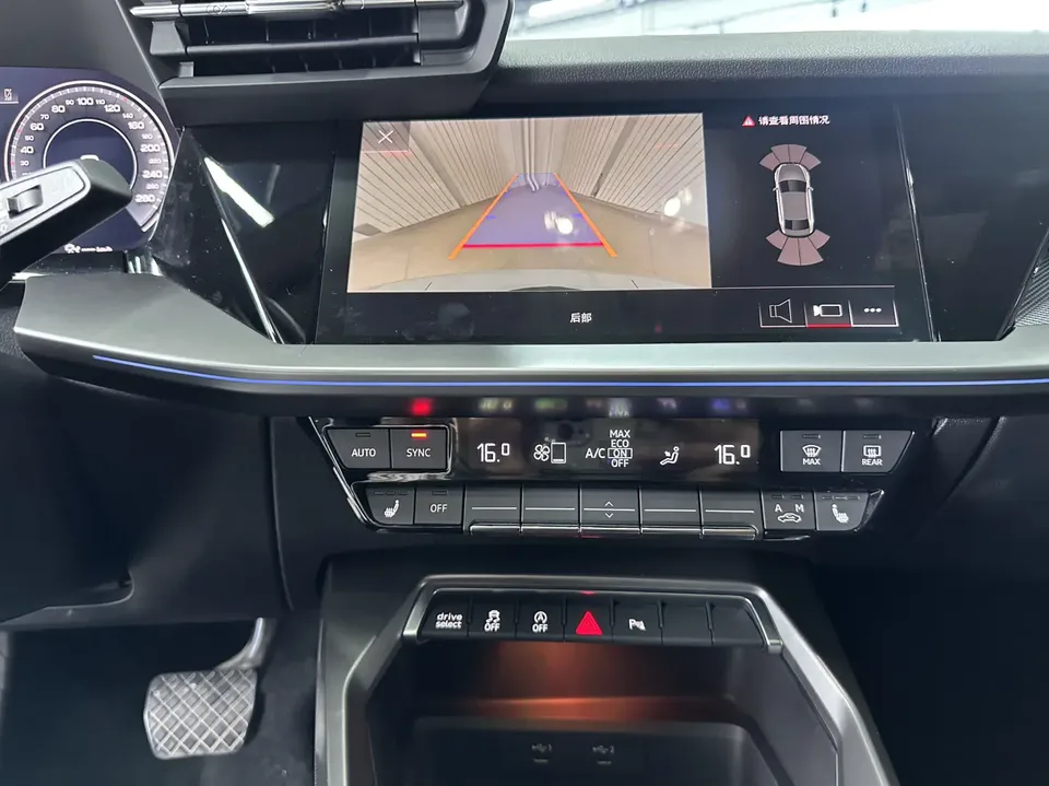 Audi A3 Audi A3 A3L Limousine 35 TFSI Luxury Sports 2022 — thumbnail 3
