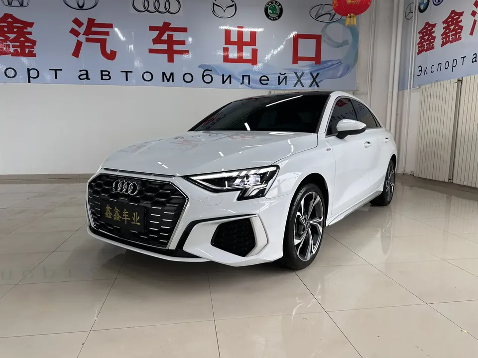 Audi A3 Audi A3 A3L Limousine 35 TFSI Luxury Sports 2022 — photo 1, buy with delivery to Moscow