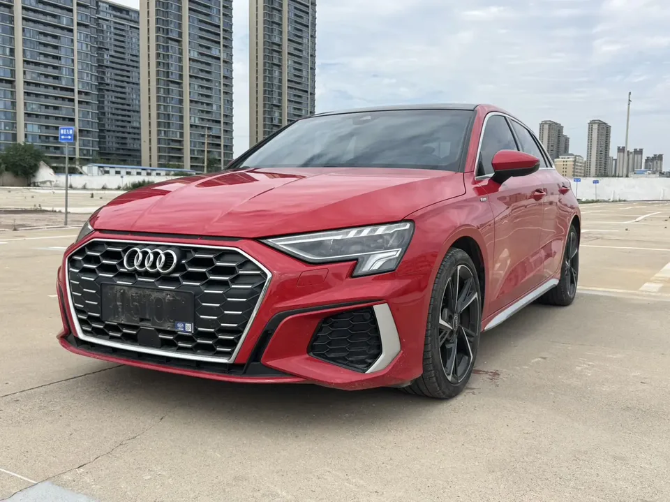 Audi A3 Audi A3 Sportback 35 TFSI Stylish and sporty 2022 — photo 1, buy with delivery to Moscow