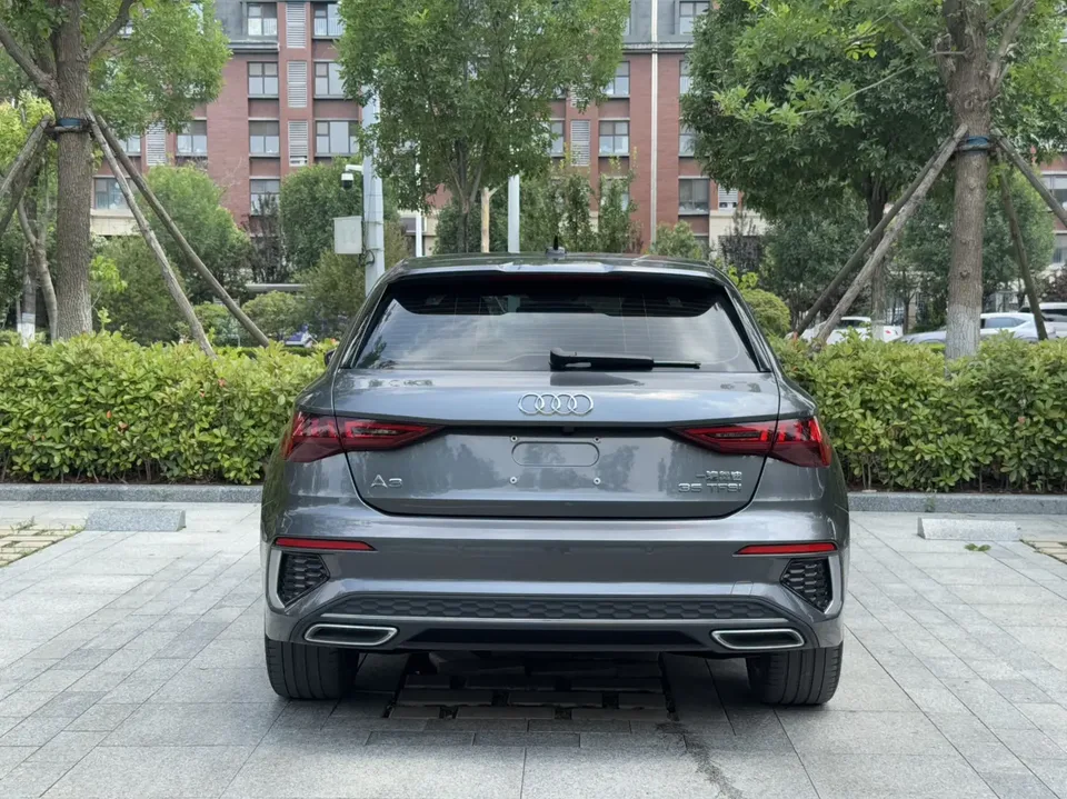 Audi A3 A3 facelift Sportback 35 TFSI stylish and sporty 2023 — миниатюра 2