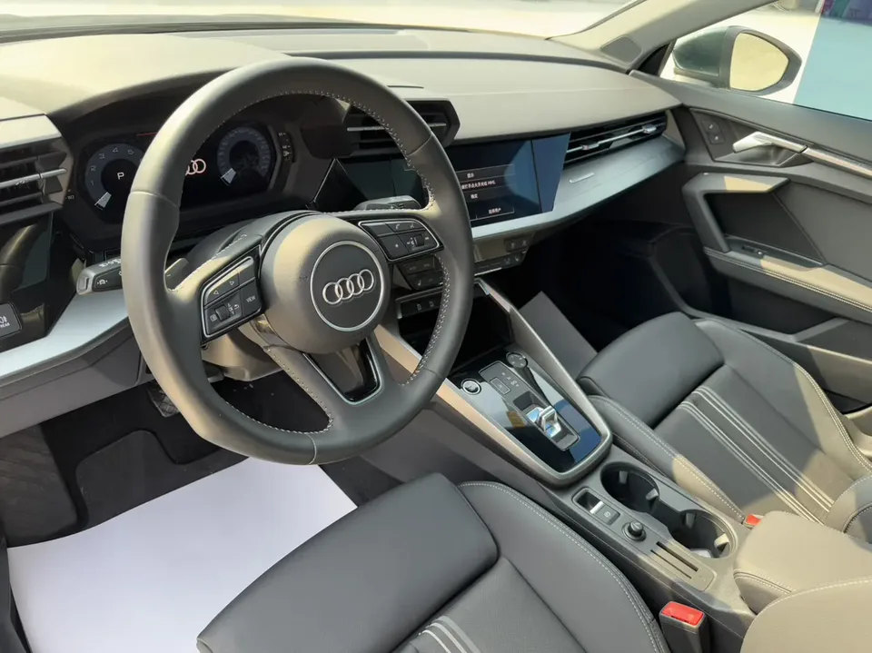 Audi A3 Audi A3 A3L Limousine 35 TFSI Stylish Sports 2022 — thumbnail 3