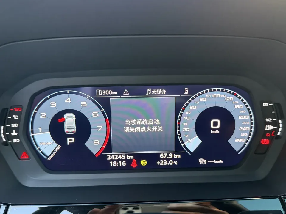 Audi A3 Audi A3 A3L Limousine 35 TFSI Stylish Sports 2022 — thumbnail 3