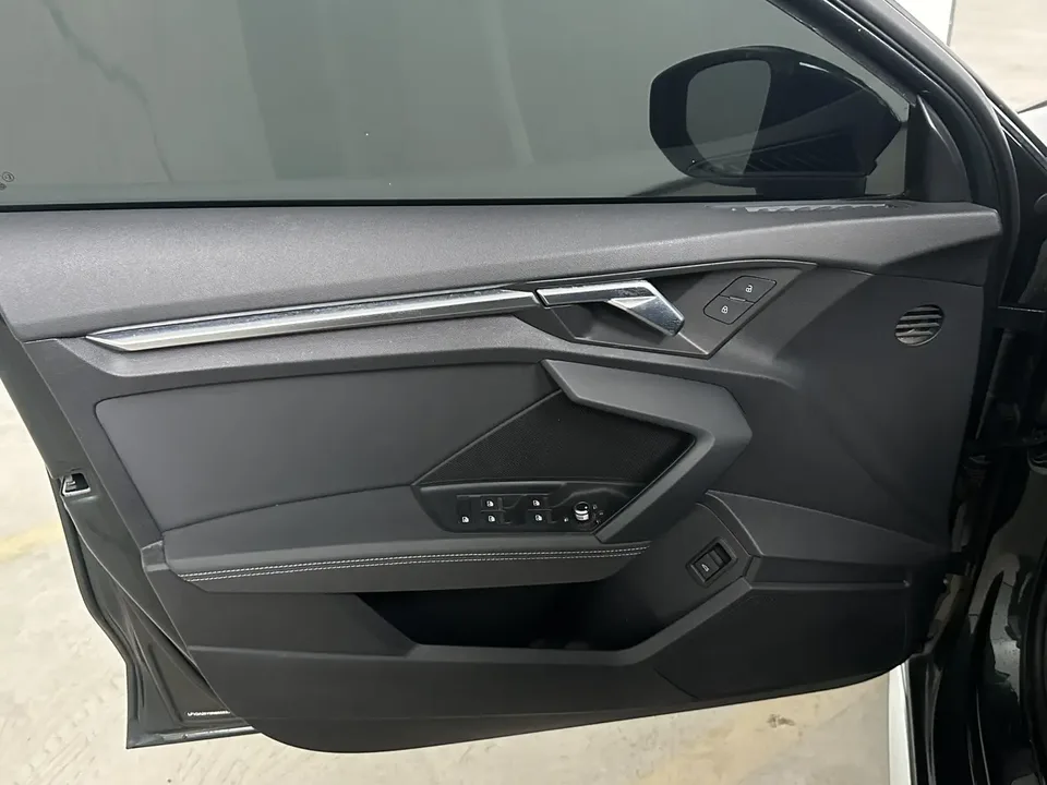 Audi A3 Audi A3 2022 A3L Limousine 35 TFSI Stylish Sports 2023 — миниатюра 3